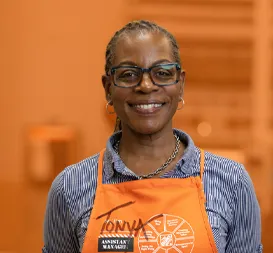 Assistant Store Manager Image